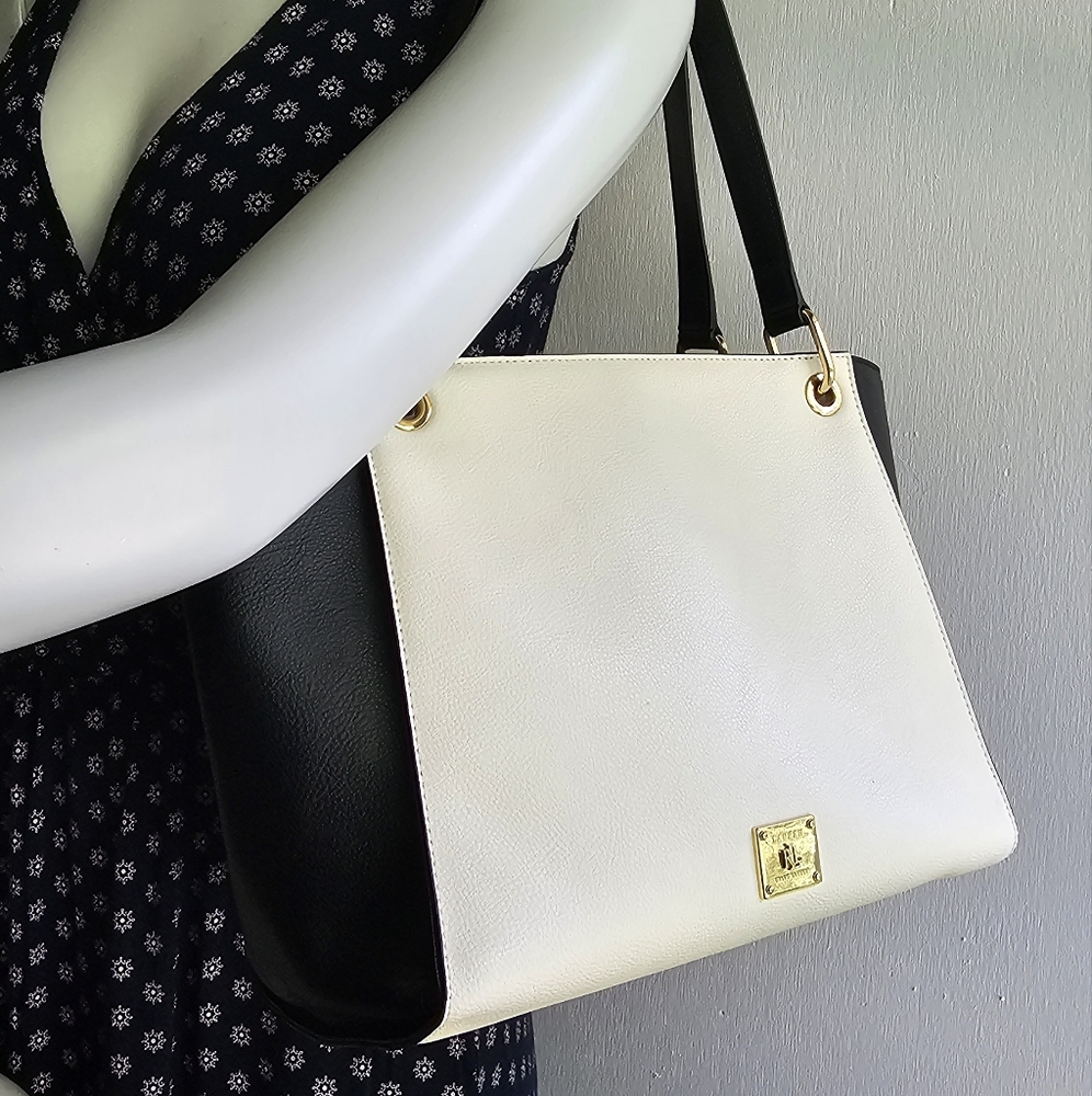 EUC RALPH LAUREN COLOR BLOCK DARK BLUE CREAM PURSE